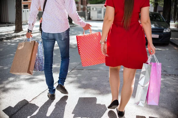 Romantico Giovane Coppia Innamorata — Foto Stock