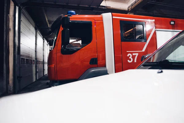 Kendaraan Yang Digunakan Untuk Pemadam Kebakaran Siap Untuk Menanggapi Situasi — Stok Foto