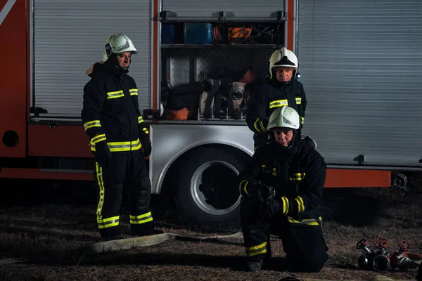Departamento de bomberos en una escena de emergencia —  Fotos de Stock