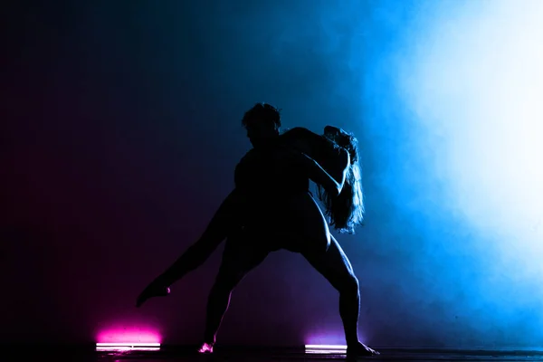 Балет Виконанні Пари Танцюристів Чорних Колготках — стокове фото