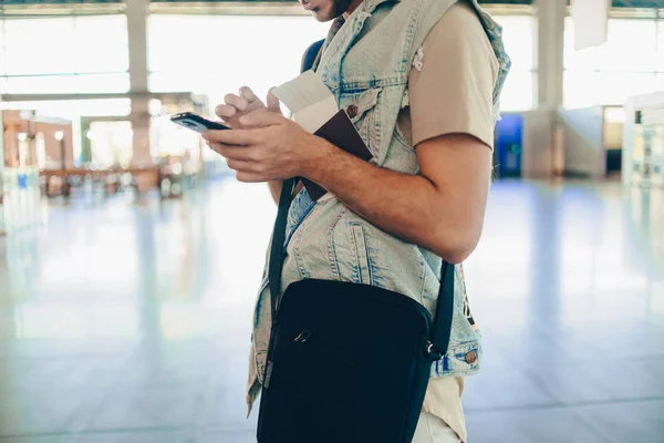 Portrait Cool Guy Standing Mobile Phone Airport Station — Stockfoto