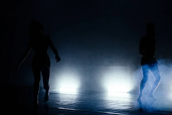 Сучасні Стильні Артисти Балету Танцювальному Класі — стокове фото