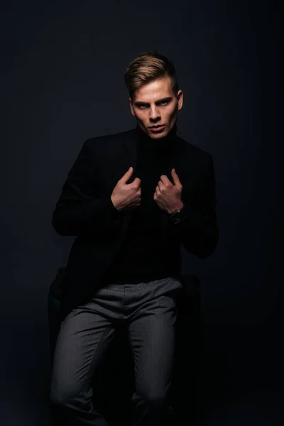 Formally Dressed Man Sharp Jawline His Posing Studio Front Black — Stock Photo, Image