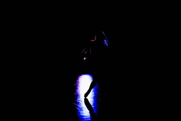 Bailarina Haciendo Ejercicio Posa Durante Una Práctica Baile — Foto de Stock