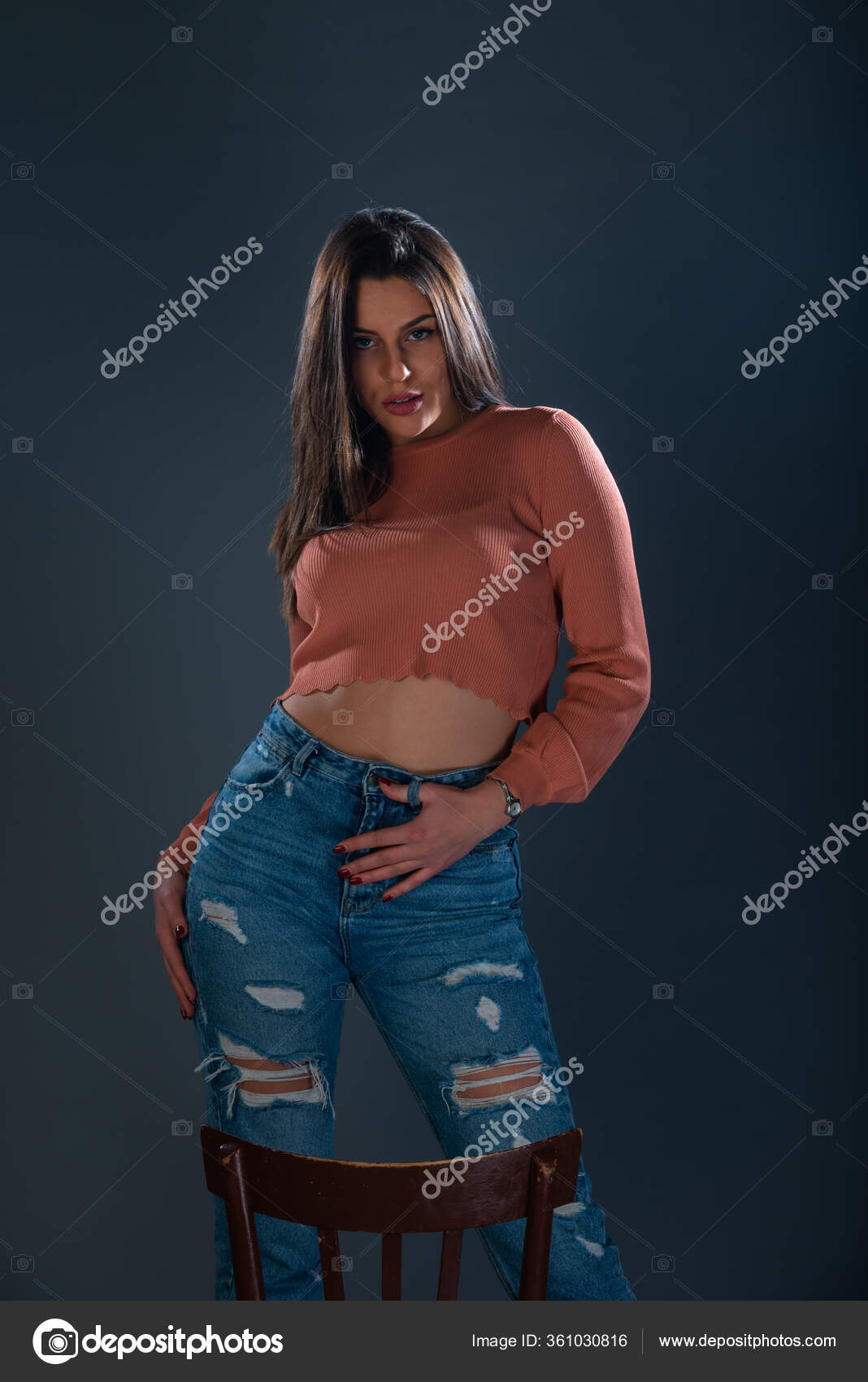 Desktop Wallpapers Sylvana Pose female Jeans Sleeveless 2560x3846