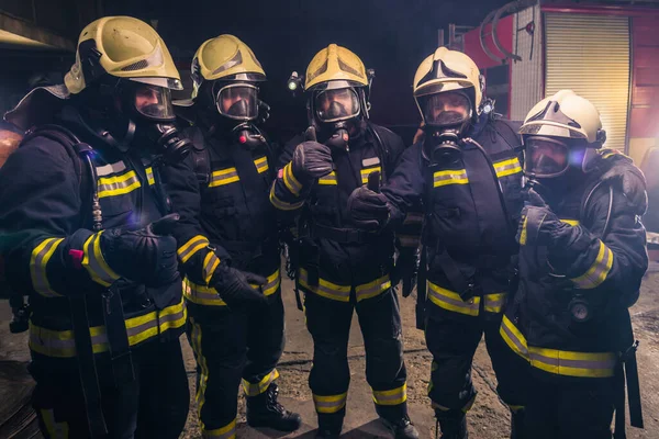 Team Firemen Uniform Gas Masks Fire Department — Stock Photo, Image