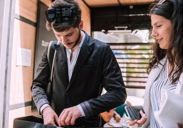 Retrato Dos Personas Negocios Reunidas Cafetería Durante Descanso Cafetería — Foto de Stock