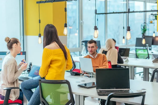 Team Working Digital Project Group Coworkers Working Startup Business Environment — Stock Photo, Image