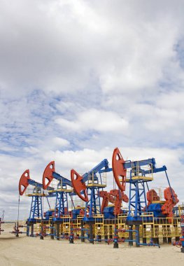 Petrol endüstrisi. Yağ pompaları sahnesi