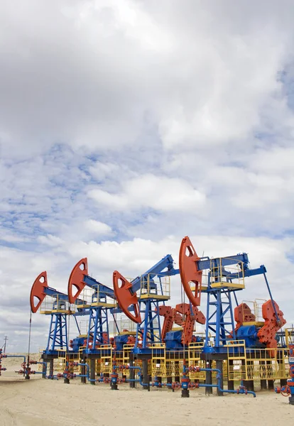 Oil industry. Oil pumps scene — Stock Photo, Image