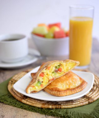 Kahvaltı Batı kruvasan cep