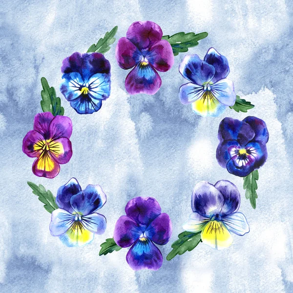Χωρίς ραφή πρότυπο με ακουαρέλα ιώδη λουλούδια πανσές και φύλλα σε μπλε φόντο. Βοτανική ακουαρέλα εικονογράφηση — Φωτογραφία Αρχείου