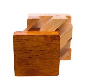 Beyaz arkaplanda odun küpü yapbozu, izole edilmiş, yakın plan