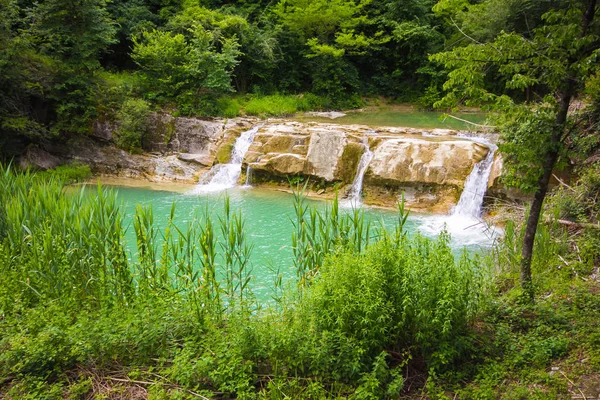 Wodospad na rzece Metauro — Zdjęcie stockowe