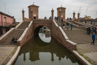 Comacchio: eski köprünün Trepponti fotoğraf