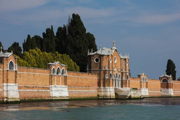 Venecia: antiguo cementerio en la isla de San Michele — Foto de Stock