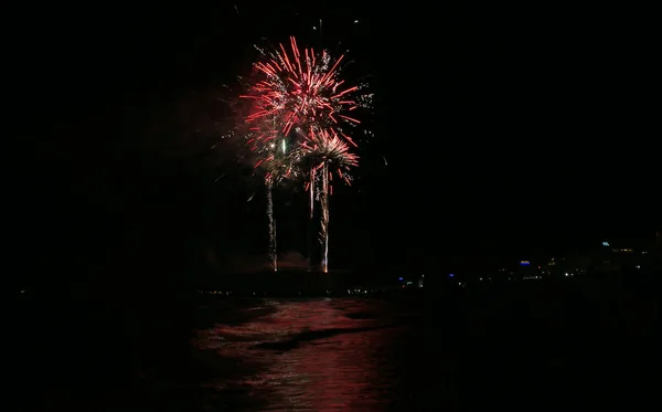 Fuegos artificiales en la Rotonda a Mare — Foto de Stock