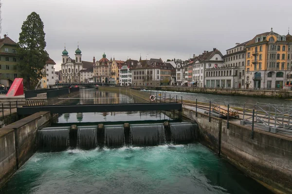 Lucerne Suíça Dezembro 2019 Nadelwehr Luzern Uma Barragem Agulhas Século — Fotografia de Stock