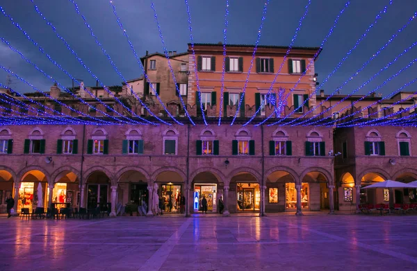 Ascoli Piceno Ιταλία Δεκεμβρίου 2019 Κεντρική Πλατεία Piazza Del Popolo — Φωτογραφία Αρχείου