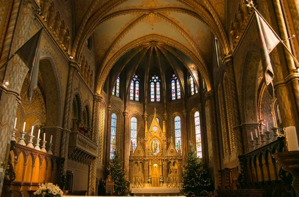 Budapest Hungary January 2020 Beautiful Interior Matthias Church Two Christmas — Stock Photo, Image