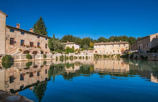 Vista Banhos Termais Antigos Vila Medieval Bagno Vignoni Toscana Itália — Fotografia de Stock