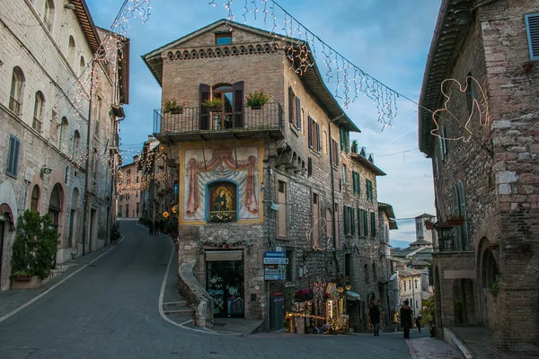 Assisi Italia Diciembre 2019 Calles Ciudad Medieval Asís Con Decoraciones — Foto de Stock