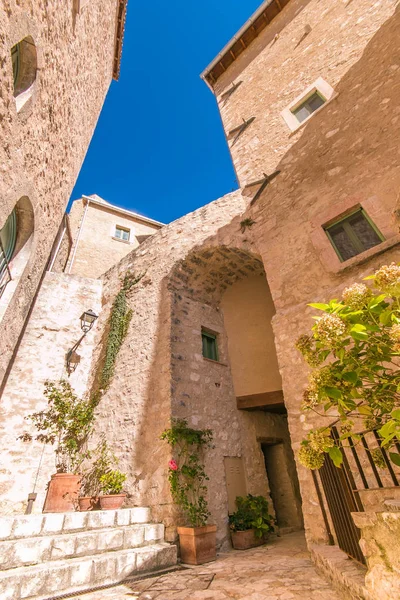 Vista Del Callejón Del Pueblo Medieval Postignano Valnerina Umbría Italia —  Fotos de Stock