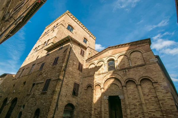 Fachada Igreja Cidade Medieval San Gimigmano — Fotografia de Stock