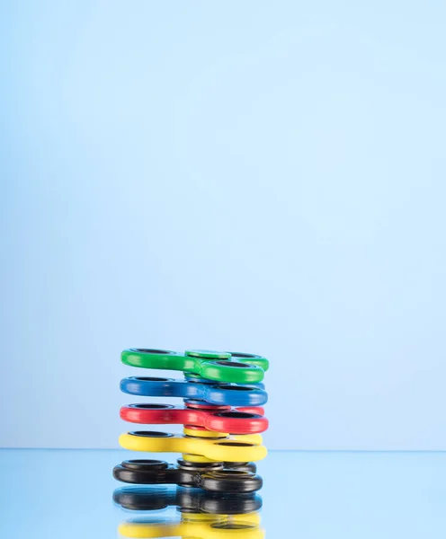 Grupo fidget spinner stress aliviando brinquedo colorido — Fotografia de Stock