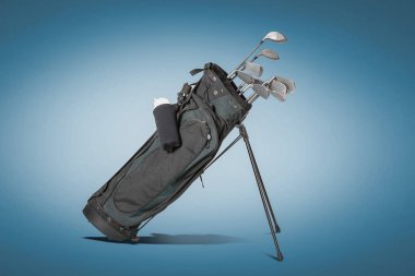 Yeşil ve mavi arka plan üzerinde Studio profesyonel golf ekipmanları