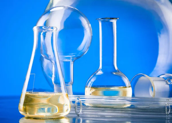 Lab glassware, science laboratory research and development conce — Stock Photo, Image