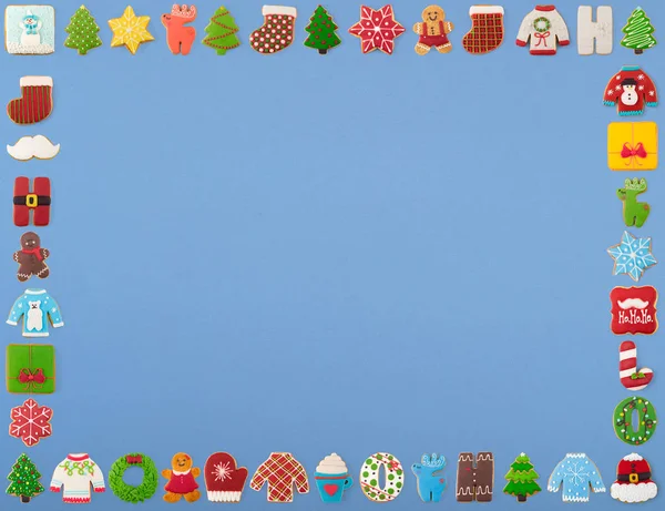 Kerstkoekjes van verschillende soorten en maten met een feestelijke d — Stockfoto