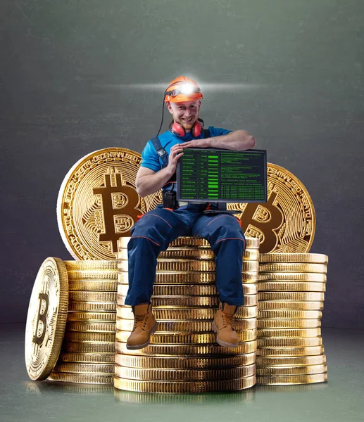 Bitcoins 수영장을 광부의 매크로 마이닝 Cryptocurrency 기술입니다 Cryptocurrency — 스톡 사진