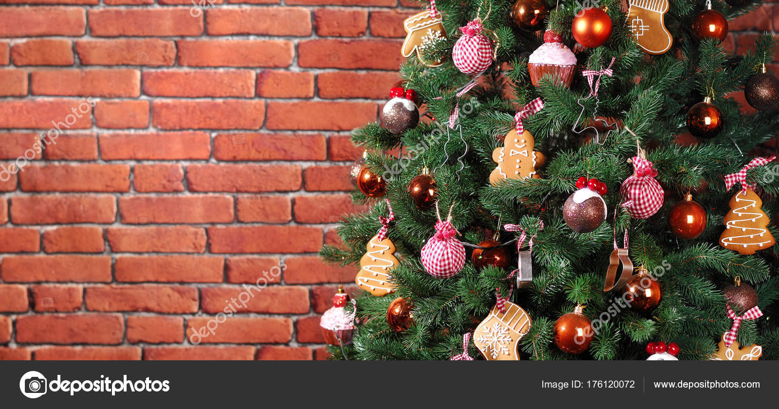 wide christmas tree