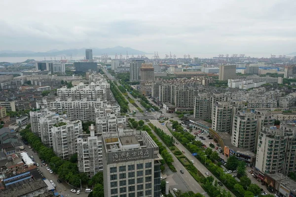 Ningbo China 2019 Hotéis Pousadas Edifícios Residenciais Estão Longo Estrada — Fotografia de Stock
