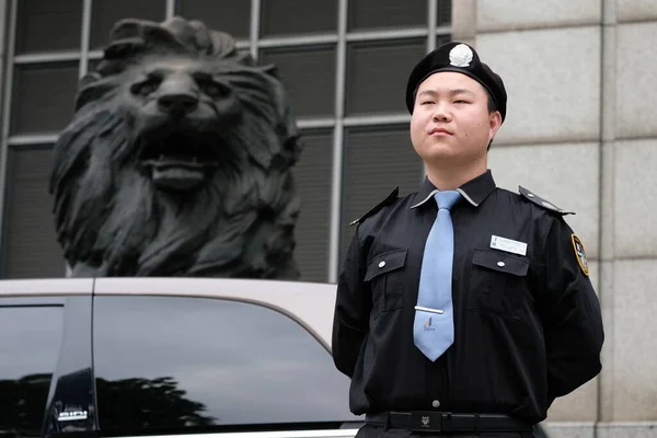 Ningbo China 2019 Oficer Ochrony Specjalnym Garniturze Służbie — Zdjęcie stockowe