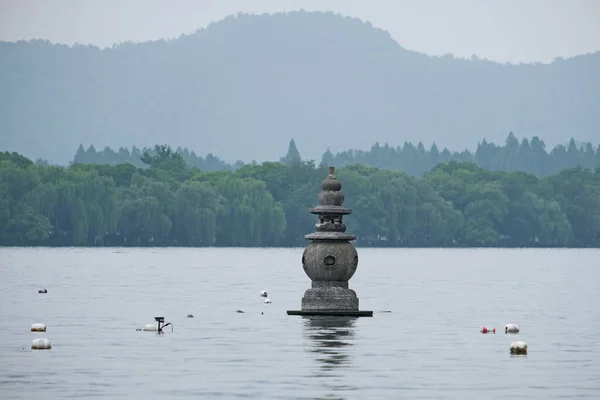 Hangzhou Chine 2019 Pagodes Pierre Lac Xihu Les Lumières Sont — Photo