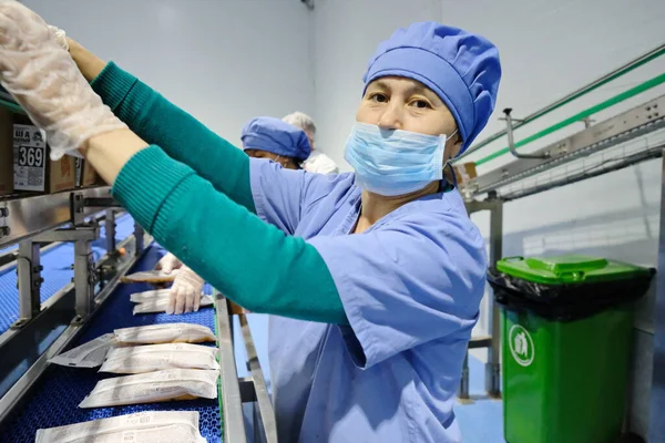 Almaty Kazakhstan 2018 Packers Ice Cream Factory — Stock Photo, Image