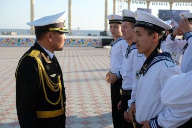 Aktau / Kazakistan - 08.17.2018: Kazakistan deniz kuvvetleri geçit töreni.