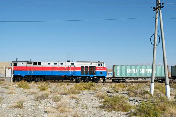 Khorgos Kazakistan 2018 Demiryolu Kargo Taşımacılığı Malları Olan Konteynırlar Çin — Stok fotoğraf