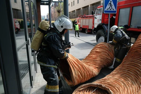 Almaty Kazakhstan 2018 Вчення Пожежної Служби Мобілізація Підрозділу Під Час — стокове фото