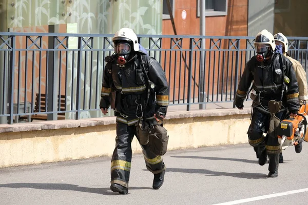 Almaty Kazajistán 2018 Las Enseñanzas Del Servicio Bomberos Movilización Unidad —  Fotos de Stock