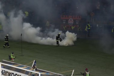 Duman ile atılan itfaiye sonuçları ile başa çıkmak 