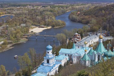 Siversky Donets Nehri Sviatohirsk, Bahar