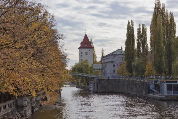 Through the locks on the Vltava — Stock Photo, Image