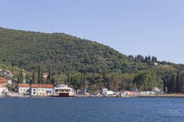Yalnızca yurtiçi feribot seferleri Lepetani-Kamenari feribot olduğunu ben