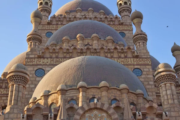 Мечеть Аль Sahaba є новітні і найбільша мечеть Sharm мі — стокове фото