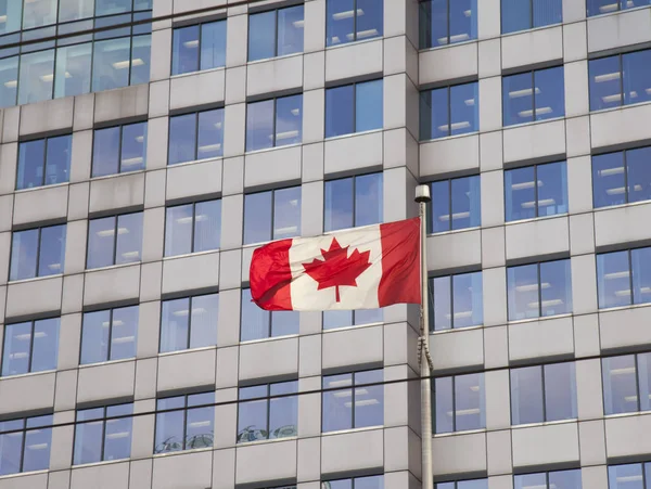 Bandeira do Canadá, centro da cidade — Fotografia de Stock