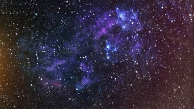 Bir sürü yıldızlı mavi, karanlık gece gökyüzü. Uzay arkaplanındaki Samanyolu