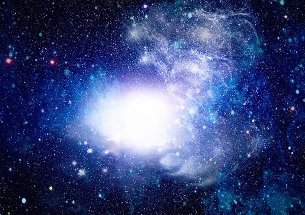 Голубое темное ночное небо со множеством звезд. Млечный путь на космическом фоне — стоковое фото